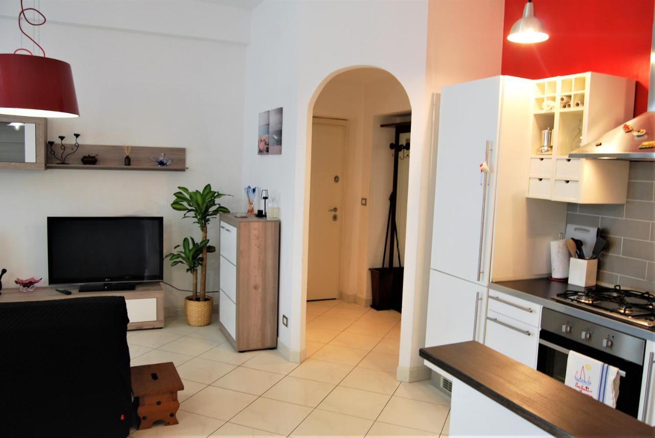 Costa Del Molo - Casa E Lavoro Apartment Vado Ligure Exterior photo